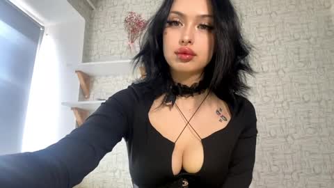  Paige   1st day here 3 online show from 04-24-26, 11:12