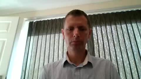 Snapshot of englishguy183 chatting on 05-12-26, 08:44 EnglishGuy183 online show from 05-12-26, 08:44