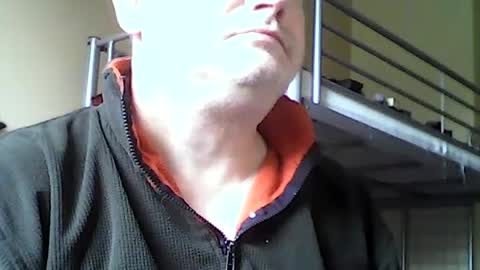 Snapshot of englishguysurrey chatting on 06-15-26, 07:43 englishguysurrey online show from 06-15-26, 07:43