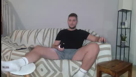 Snapshot of englishladxxx chatting on 12-07-24, 12:19 Englishladxxx online show from 12-07-24, 12:19