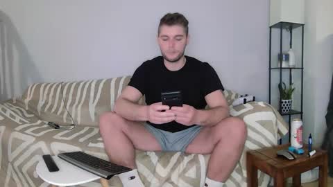 Snapshot of englishladxxx chatting on 01-23-25, 09:50 Englishladxxx online show from 01-23-25, 09:50