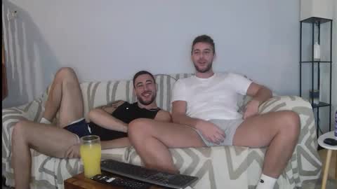 Snapshot of englishladxxx chatting on 09-11-25, 08:20 Englishladxxx online show from 09-11-25, 08:20