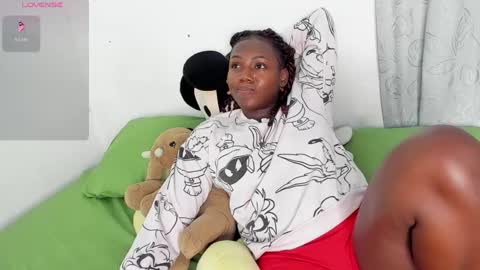 Snapshot of enith20 chatting on 02-12-25, 05:37 yice online show from 02-12-25, 05:37