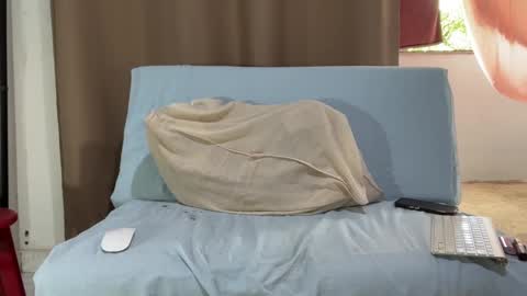 Snapshot of enjoythetrip chatting on 02-21-25, 05:09 Luke online show from 02-21-25, 05:09