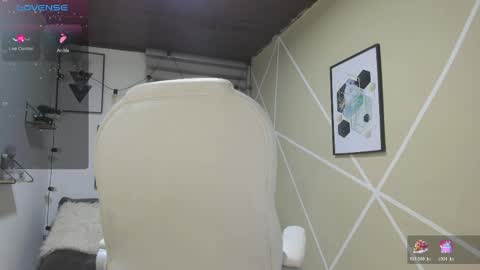 Enma clark online show from 04-28-26, 04:17