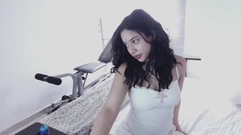 Snapshot of enmaverhoeven chatting on 03-15-26, 02:01 EmmaVerhoeven online show from 03-15-26, 02:01