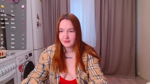Snapshot of enorolve chatting on 02-07-25, 02:15 Horny Mary online show from 02-07-25, 02:15