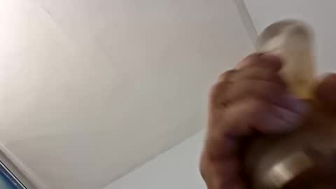 Snapshot of enri1212 chatting on 09-18-25, 01:40 enri1212 online show from 09-18-25, 01:40