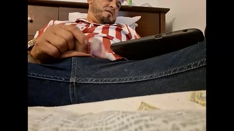 Snapshot of enri1212 chatting on 09-25-25, 07:17 enri1212 online show from 09-25-25, 07:17