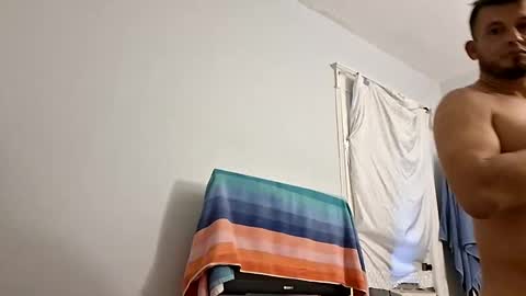 Snapshot of enri1212 chatting on 10-02-25, 10:39 enri1212 online show from 10-02-25, 10:39