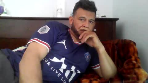 Snapshot of enri1212 chatting on 10-04-25, 04:05 enri1212 online show from 10-04-25, 04:05