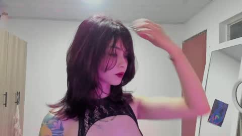 Leyla online show from 05-23-26, 01:00