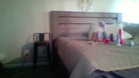 ephixa37s online show from 12-30-24, 01:47