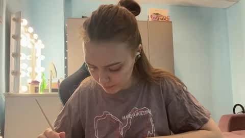 Lily online show from 03-25-26, 02:17