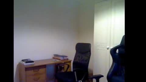 erasmus_d online show from 10-15-25, 04:40