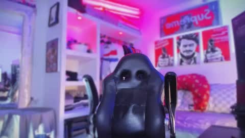 Tht BOSS Eren online show from 02-19-26, 03:46