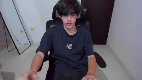 eren_tatakae online show from 05-15-26, 10:50