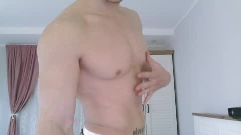 Eric Crush online show from 04-27-26, 03:48