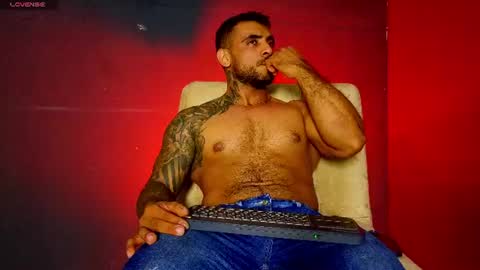 Snapshot of eric_harrison1 chatting on 07-11-26, 04:37 Brayan online show from 07-11-26, 04:37