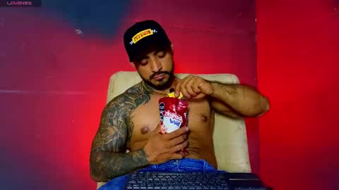 Snapshot of eric_harrison1 chatting on 07-11-26, 10:44 Brayan online show from 07-11-26, 10:44