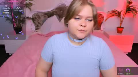 Snapshot of erica_love_ chatting on 09-09-25, 05:51 erica_love_ online show from 09-09-25, 05:51