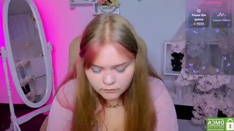 Snapshot of erica_love_ chatting on 09-25-25, 07:12 erica_love_ online show from 09-25-25, 07:12
