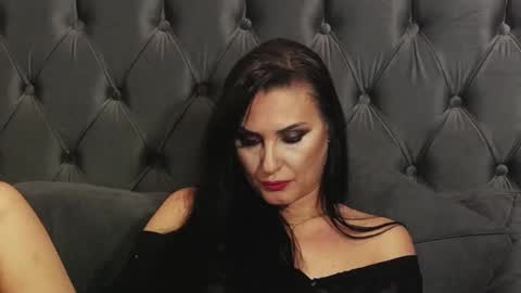 Erica online show from 01-30-25, 08:10