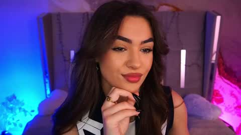 Erica online show from 05-19-26, 06:53