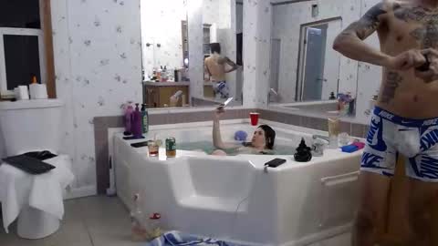 erick online show from 12-04-25, 03:05