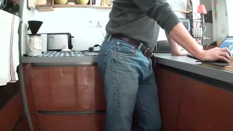 Snapshot of ericstephcam31 chatting on 10-08-25, 09:18 Steph et Eric online show from 10-08-25, 09:18