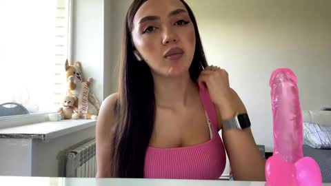 Vanessa online show from 05-19-26, 06:42
