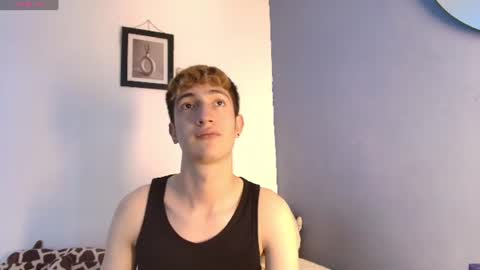 Snapshot of erik_golden_ chatting on 07-11-26, 09:16 I am Erik online show from 07-11-26, 09:16