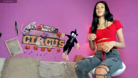 erika1717 online show from 10-31-25, 01:23