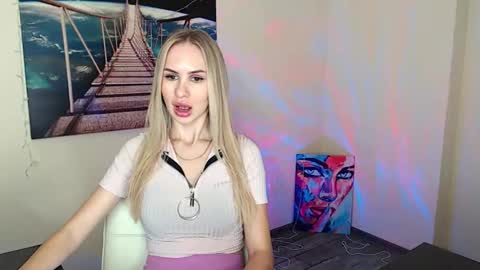 Erika online show from 10-13-25, 11:43