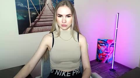 Erika online show from 04-01-26, 12:06