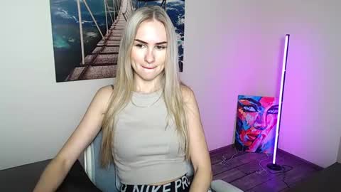 Erika online show from 07-24-26, 11:52
