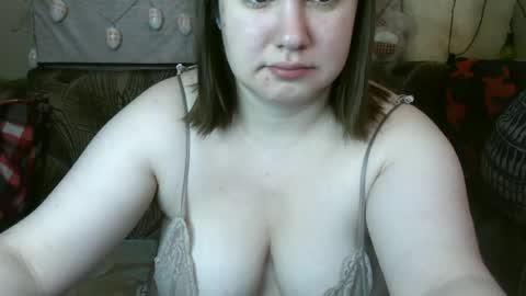 Snapshot of erikatwins chatting on 07-05-26, 05:03 Erika online show from 07-05-26, 05:03