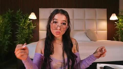 Eri  online show from 04-24-26, 10:34