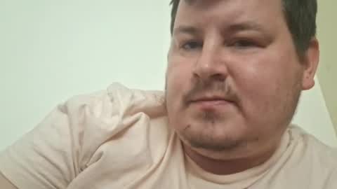 Snapshot of erikstar chatting on 06-27-26, 01:28 erikstar online show from 06-27-26, 01:28