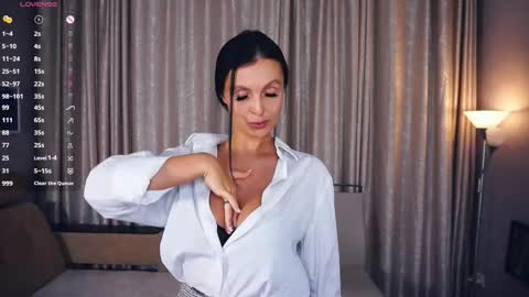 Erline and Monica online show from 09-29-25, 07:30