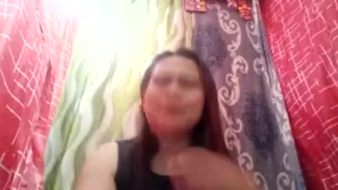 Snapshot of ermajoy chatting on 10-20-25, 11:21 ermajoy online show from 10-20-25, 11:21