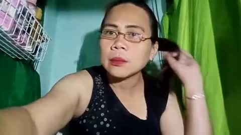 Snapshot of ermajoy chatting on 11-29-25, 04:32 ermajoy online show from 11-29-25, 04:32