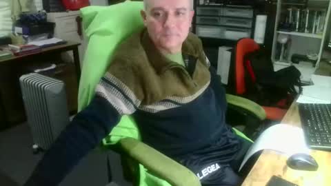 ernello online show from 11-28-25, 10:12