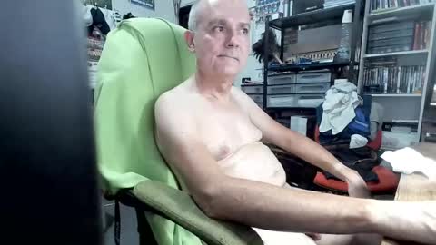 Snapshot of ernello chatting on 07-09-26, 07:07 ernello online show from 07-09-26, 07:07