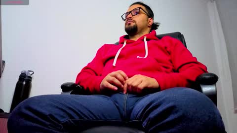 ernesto rodriguez 82 online show from 02-25-26, 02:21