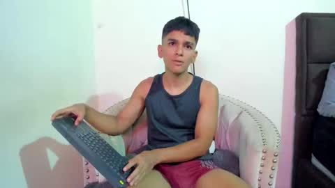 eron_crown online show from 06-08-26, 03:29