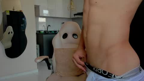 eros_becker_ online show from 08-05-26, 04:54