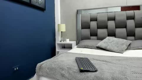 Eros Mancini online show from 11-30-25, 03:10