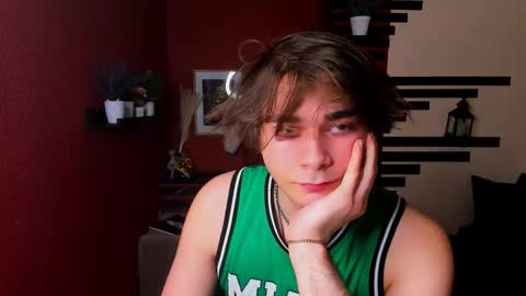 Snapshot of erospulse chatting on 12-14-25, 12:32 Hanzo online show from 12-14-25, 12:32