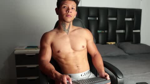 Eros online show from 02-02-25, 06:10